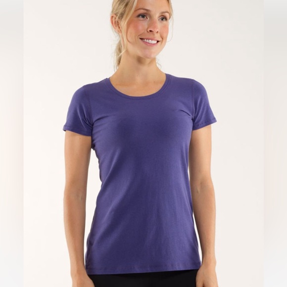 lululemon athletica Tops - Lululemon Lively Crewneck Tee *Vitasea Royalty